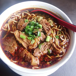 Hot and spicy beef noodle soup