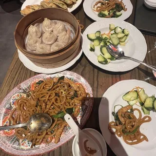 Shanghai Noodles w/ Pork