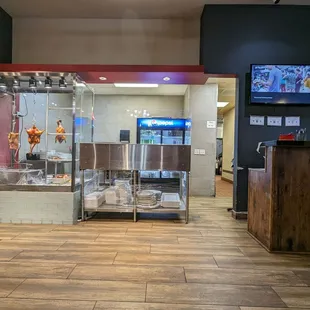 Cashier and food pick up area.