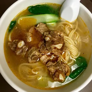 Pork rib noodle
