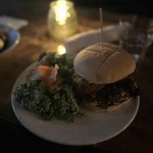 Bakon Jam &amp; Gruyère Burger