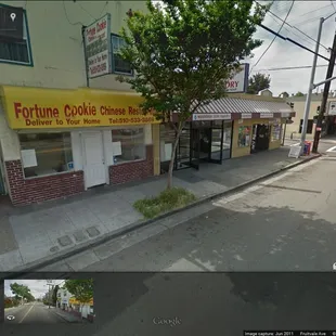 Chinese Food in Oakland's Fruitvale area.  Modesty is ALWAYS a good quality.