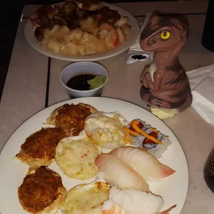 Bob the Raptor says "Sea Prey... Bird Prey... Fried Prey... Bob Likes!"