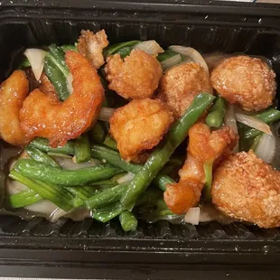 Mongolian shrimp and scallops