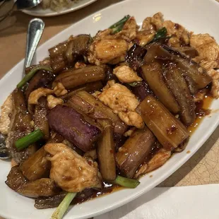Yu Shine Traditional with eggplant and chicken