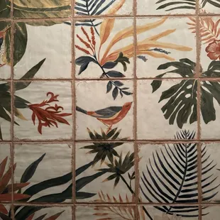 I love a bathroom bird moment