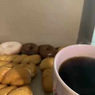 Foster's Donuts