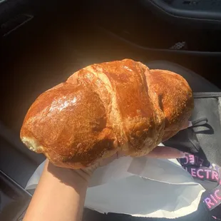 Look at the size of the ham and cheese croissant!!