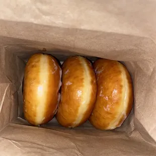 3 regular glazed doughnuts today!