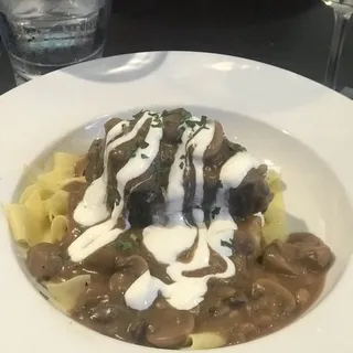 Short Rib Stroganoff Plate