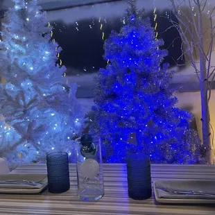 Who wouldn't want to sit at these tables with a view of all the sparkly decor?