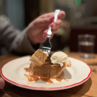 Pumpkin Pie - insanely good! Tasted like a caramel drizzle on the top, which made it a bit sweet, but overall an awesome slice!