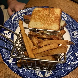 "Grilled Cheese" Bacon Patty Melt