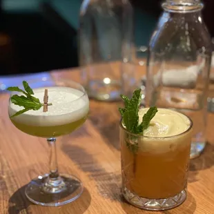 White Star (left), Maui Buck's Mai Tai (right)