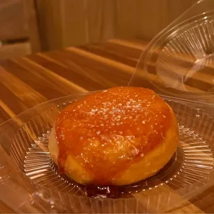 Creme brûlée donut