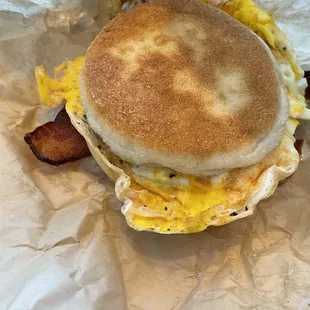 Breakfast sandwich