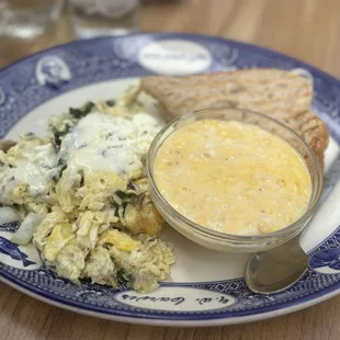 Spinach Sausage &amp; Mushroom Scramble