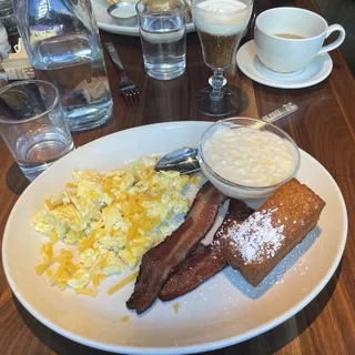 Cheesy Cheddar Grits