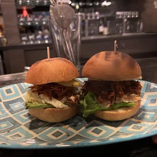 The pork sliders were flavorful, pork was tender, pretty filling, the slice of pineapple is a hit!!