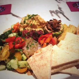 Meze Plate