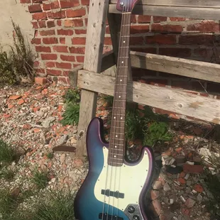 Jazz Bass - Competition Burgundy with Green/Teal sunburst
