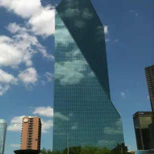 You can see the greenery of the glass really well in this picture. It's really a relaxing spot!