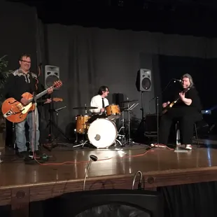 Bigger Than Elvis takes the stage!