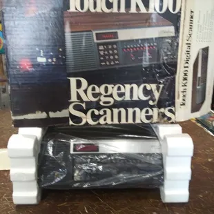 Regency K100 scanner. In original packing. Box torn, no instructions. Can be shipped. (You pay shipping)