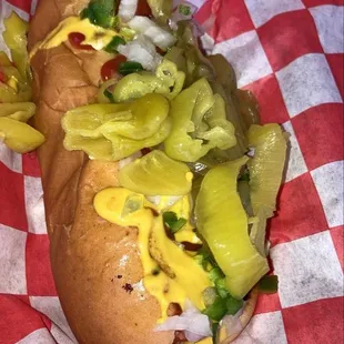 Hot link with toppings