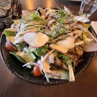 Grilled Chicken Avocado Salad