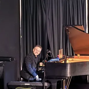 Piano/sound effect staff