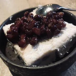 701. Snow Cake with Red Bean & Coconut