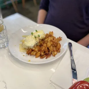 Crab and Fried Green Tomato Benedict