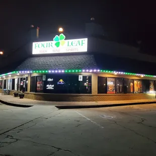 the outside of a restaurant