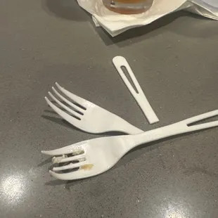 Cheap forks and knives