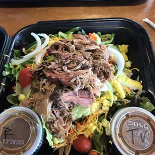 Four Rivers salad with pulled pork