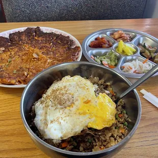 Beef bulgogi fried rice. Very nice for a more "trad chinese takeout" the bulgogi make it superior tho.