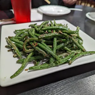 a plate of green beans