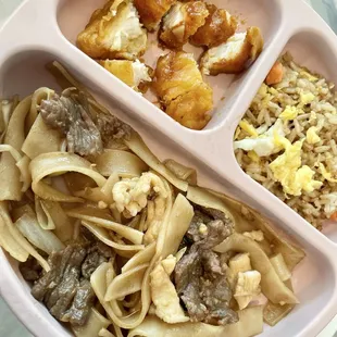 Mix Chinese food for our toddler (General Tso&apos;s Chicken/Chicken Fried Rice/Combination Chow Fan Noodles)