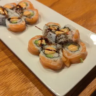Four Seasons Sushi Bar & Grill