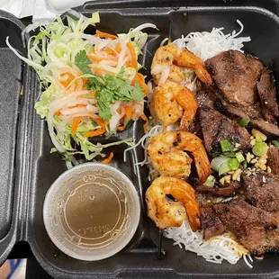 Vermicelli plate with grilled shrimp and grilled pork - delicious!