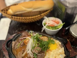 Hoang Viet Restaurant