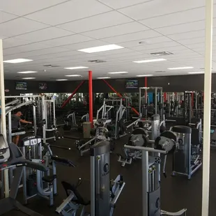 Ryan is the best owner.  He sets the pace for a clean environment &amp; welcomes all fitness levels.  24x7 access &amp; great people.