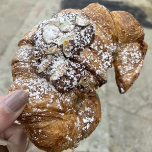 Almond croissant (they cut in the middle to add a tasty almond filling, but very dry IMO)