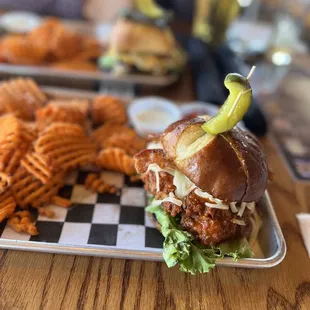 Four80s Sports Bar and Grill