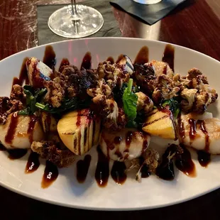 Scallops with peaches