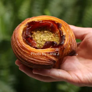 Egg and Ham Croissant ($5.75) - rosemary ham, eggs &amp; gremolata bread crumb. Quite heavy but good.