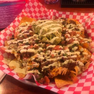 Chicken barbacoa nachos looks good‼