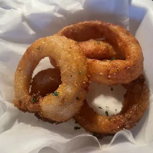 4 ONION RINGS. Exactly. Lol