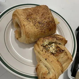 Ham croissant &amp; Everything Danish